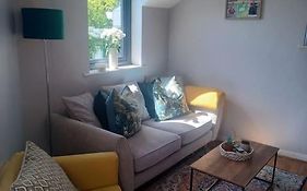 Ivy House Apartment In Ennis Town With Private Access